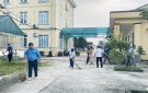 Công đoàn cơ sở xã Xuân Hồng tổ chức tổng dọn vệ sinh môi trường khu vực công sở