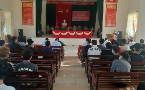  Hội đồng NVQS Xã Xuân Hồng tổ chức khám sơ tuyển NVQS năm 2023