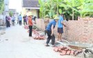 Thôn Hùng Mạnh, xã Xuân Hồng đồng thuận hiến đất mở rộng đường giao thông nông thôn